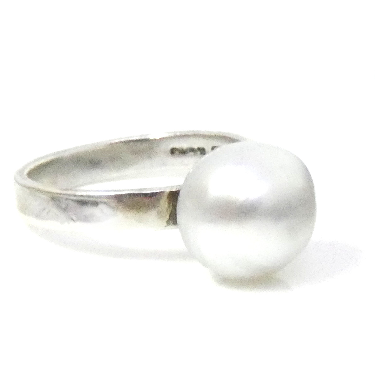 White South Sea Keishi Pearl Ring